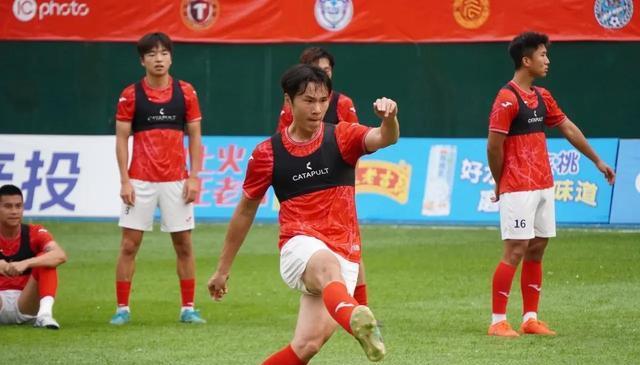 轮拥有, 手尸体冲超