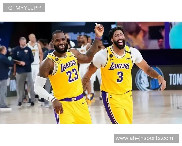 湖人对决热火第四场激战回顾与精彩瞬间分析